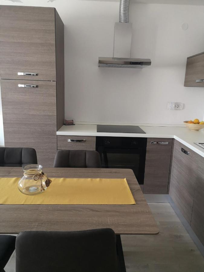 Apartments Tanja Kastela Bagian luar foto